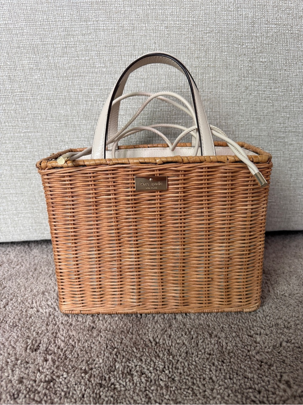 Kate Spade NY Woven Wicker bucket satchel bag floral canvas drawstring liner - Picture 2 of 16